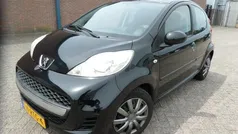 Zwart Gebruikt 2011 Peugeot 107 Hatchback | € 3.749 (Eerlijke prijs)