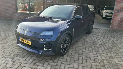 Occasion 2025 Renault R5 Iconic Hatchback | € 34.950 (Eerlijke prijs)