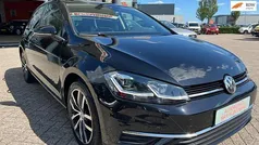 Gebruikt 2017 VW Golf VII Highline Hatchback | € 14.940 (Eerlijke prijs)