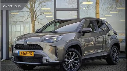 Groen (metallic) Occasion 2023 Toyota Yaris Cross X-plore SUV | € 28.495 (Eerlijke prijs)