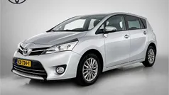 Grijs Gebruikt 2016 Toyota Verso MPV | € 17.995 (Eerlijke prijs)