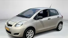 Geel Gebruikt 2009 Toyota Yaris Hatchback | € 4.950 (Eerlijke prijs)