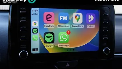 Occasion Toyota Yaris Executive 116 PK (85 kW) 2022 Zwart Hatchback