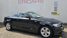 Zwart, metallic lak Gebruikt 2011 BMW 118 Cabriolet Executive Cabriolet | € 10.950 (Eerlijke prijs)