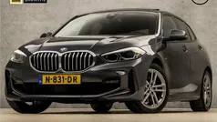 Grijs Gebruikt 2021 BMW 118 M Sport Hatchback | € 22.945 (Eerlijke prijs)