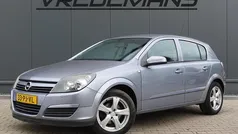 Gebruikt 2004 Opel Astra Enjoy Hatchback | € 1.950 (Eerlijke prijs)