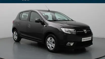 Zwart Gebruikt 2020 Dacia Sandero Comfort Hatchback | € 9.990 (Goede deal)
