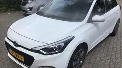 Wit Gebruikt 2016 Hyundai i20 Comfort Hatchback | € 6.700 (Eerlijke prijs)