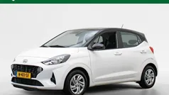 Wit Gebruikt 2022 Hyundai i10 Comfort Hatchback | € 17.845 (Eerlijke prijs)