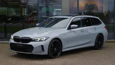 Grijs Gebruikt 2023 BMW 330e Executive Stationwagen | € 41.750 (Goede deal)