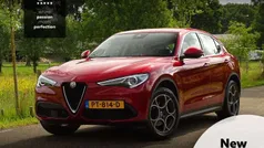 Rood Gebruikt 2017 Alfa Romeo Stelvio SUV | € 28.900 (Eerlijke prijs)