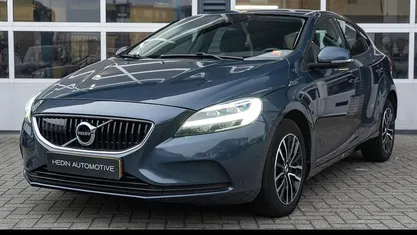 Occasion 2018 Volvo V40 Hatchback | € 18.995 (Eerlijke prijs)