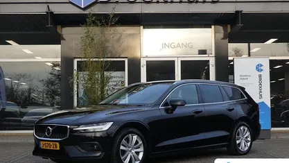 Occasion 2020 Volvo V60 Business Edition Stationwagen | € 22.895 (Goede deal)