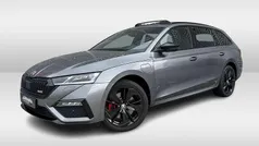Grijs Gebruikt 2022 Skoda Octavia RS Stationwagen | € 33.950 (Eerlijke prijs)