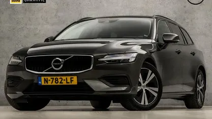 Gebruikt 2021 Volvo V60 Momentum Stationwagen | € 22.945 (Goede deal)