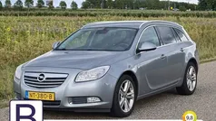 Grijs, metallic lak Gebruikt 2010 Opel Insignia Edition Stationwagen | € 7.995 (Eerlijke prijs)