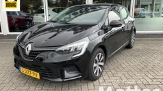 Gebruikt 2023 Renault Clio V Equilibre Hatchback | € 16.495 (Eerlijke prijs)