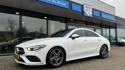 Wit Gebruikt 2020 Mercedes CLA200 Business Sedan | € 26.495 (Eerlijke prijs)