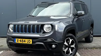 Grijs Gebruikt 2022 Jeep Renegade Trailhawk SUV | € 23.900 (Goede deal)