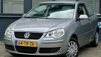 Grijs Gebruikt 2007 VW Polo Hatchback | € 2.750 (Eerlijke prijs)