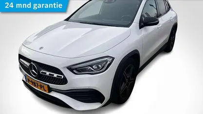 Wit Gebruikt 2021 Mercedes GLA180 Business SUV | € 35.900 (Eerlijke prijs)
