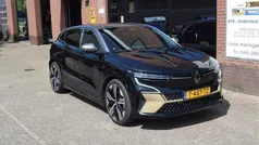 Zwart Gebruikt 2023 Renault Mégane Iconic Hatchback | € 31.950 (Eerlijke prijs)