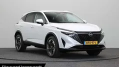Wit, metallic lak Gebruikt 2024 Nissan Qashqai N-Connecta SUV | € 34.945 (Eerlijke prijs)