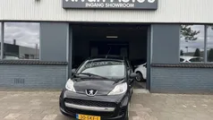 Zwart Gebruikt 2011 Peugeot 107 Hatchback | € 4.950 (Eerlijke prijs)