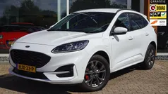 Wit Gebruikt 2023 Ford Kuga ST-Line SUV | € 31.950 (Eerlijke prijs)