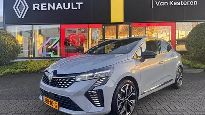 Gebruikt 2025 Renault Clio V Techno Hatchback | € 26.240 (Eerlijke prijs)