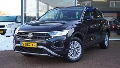 Occasion 2023 VW T-Roc Life SUV | € 17.950 (Goede deal)