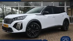 Wit Gebruikt 2024 Peugeot e-2008 GT SUV | € 32.450 (Eerlijke prijs)