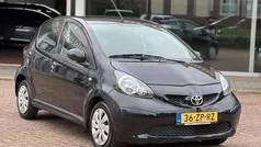 Zwart Gebruikt 2008 Toyota Aygo Hatchback | € 2.990 (Eerlijke prijs)