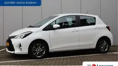 Wit Gebruikt 2016 Toyota Yaris Trend Hatchback | € 10.495 (Eerlijke prijs)