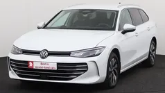 Wit Gebruikt 2024 VW Passat Business Stationwagen | € 38.495 (Eerlijke prijs)