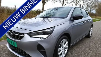 Grijs Gebruikt 2022 Opel Corsa Business Hatchback | € 13.499 (Eerlijke prijs)
