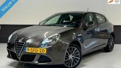 Gebruikt 2013 Alfa Romeo Giulietta Hatchback | € 6.900 (Super prijs)