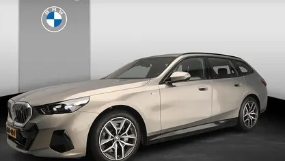 Occasion 2025 BMW i5 Comfort Edition Stationwagen | € 65.900 (Goede deal)