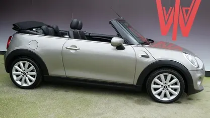 Occasion Mini Cooper Cabriolet Chili 136 PK (100 kW) 2020 Grijs Cabriolet