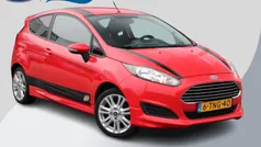 Rood Gebruikt 2014 Ford Fiesta Hatchback | € 7.900 (Eerlijke prijs)