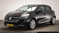 Zwart Gebruikt 2019 Renault Clio IV LIMITED Hatchback | € 12.245 (Eerlijke prijs)