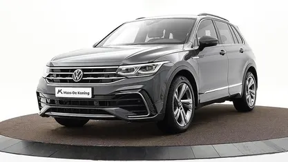 Grijs Occasion 2022 VW Tiguan R-line SUV | € 32.940 (Super prijs)