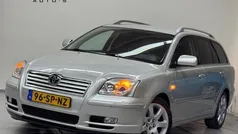 Grijs Gebruikt 2006 Toyota Avensis Executive Stationwagen | € 4.399 (Eerlijke prijs)