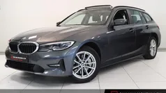 Grijs Gebruikt 2021 BMW 330e Stationwagen | € 34.235 (Eerlijke prijs)