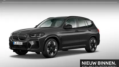Grijs (metallic) Gebruikt 2023 BMW iX3 Executive SUV | € 43.900 (Eerlijke prijs)