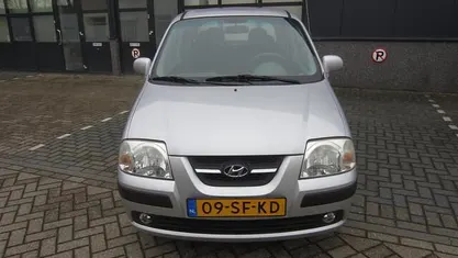 Occasion Hyundai Atos Dynamiq 63 PK (46 kW) 2005 Grijs (metallic) Hatchback