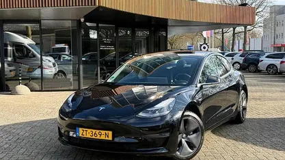 Occasion Tesla Model 3 Standard Range 239 kW (325 PK) 2019 Sedan