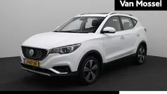 Wit Gebruikt 2020 MG ZS Luxury Sedan | € 14.995 (Eerlijke prijs)