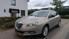Beige Gebruikt 2011 Lancia Delta Gold Hatchback | € 5.850 (Eerlijke prijs)