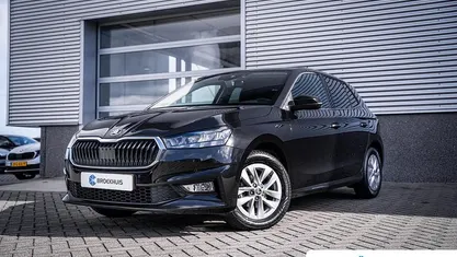 Zwart Occasion 2024 Skoda Fabia Business Line Hatchback | € 20.895 (Eerlijke prijs)